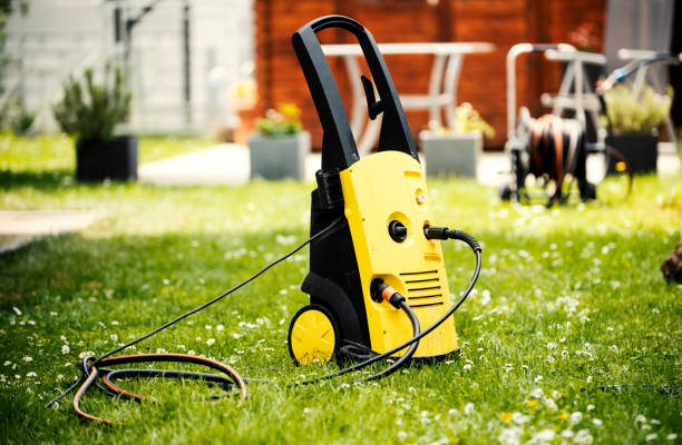 Best Animal Enclosure Cleaning  in Georgetown, IN
